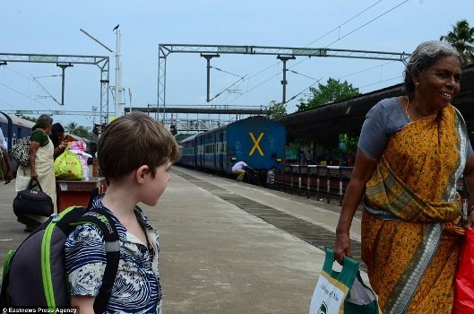 Hành trình chinh phục thế giới của “phượt thủ” 6 tuổi - 20