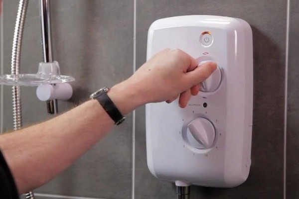 Cách sử dụng bình nước nóng an toàn và tiết kiệm điện vào mùa Đông - 3 Cách sử dụng bình nước nóng an toàn và tiết kiệm điện vào mùa Đông - 3
