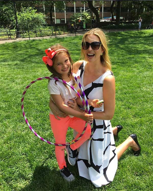 Ái nữ của Donald Trump sinh 3 con dáng cực quyến rũ - 4