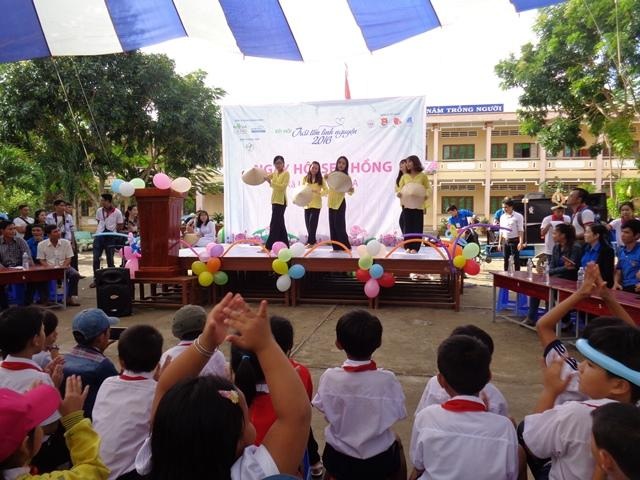 “Quả ngọt" thiện nguyện đến với người dân Đồng Tháp - 4