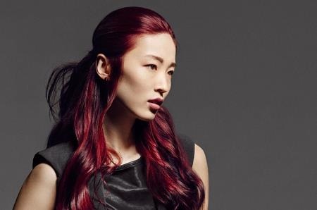 Khám phá sắc đỏ với công nghệ @Elumenated và Raymax+effects của Goldwell - 3 Công nghệ raymax+effects cho sự tương phản ánh sắc thời trang sống động, rực rỡ