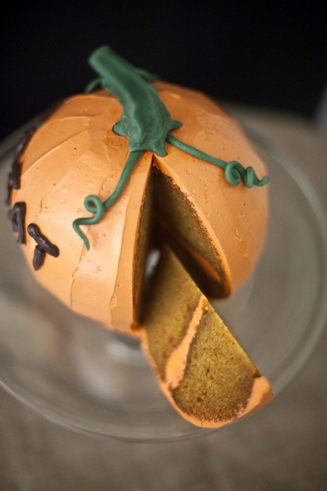 Mách mẹ cách làm bánh bí ngô chiêu đãi bé ngày lễ Halloween - 15 Mách mẹ cách làm bánh bí ngô chiêu đãi bé ngày lễ Halloween - 15