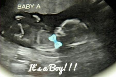 Matt ít khi gặp gỡ con ở ngoài đời và cũng cố gắng giữ khoảng cách