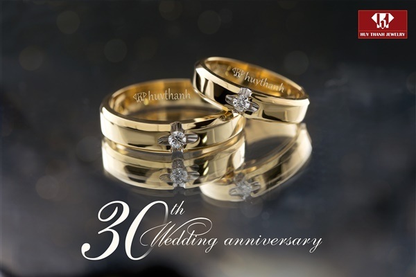 Cận cảnh cặp nhẫn cưới cổ điển sang trọng vợ chồng Giao Linh được tặng