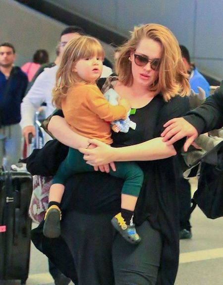 Adele gây sốc với màn hoá trang “độc” nhất trong lịch sử - 4 Cuộc sống của Adele đã thay đổi nhiều từ khi có con