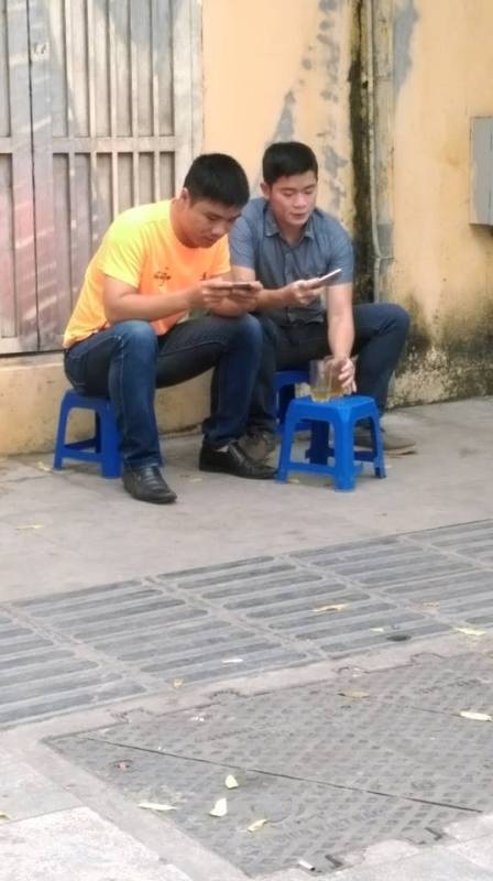 “Văn hóa” bệt trong ẩm thực đường phố Hà Nội - 4 “Văn hóa” bệt trong ẩm thực đường phố Hà Nội - 4