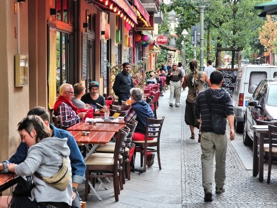 10 thành phố tốt nhất ở châu Âu để đi du lịch một mình - 5