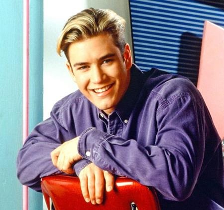 Bị vợ bỏ, Brad Pitt vẫn được sao nữ nức nở khen đẹp trai - 6 … Mark-Paul Gosselaar cũng nằm trong danh sách “thương thầm” của Khloe