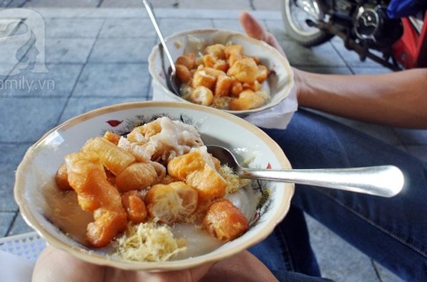 Đi canh giờ, xếp hàng chờ ghế: Quán ăn 'không nhanh hết phần' - 9 Đi canh giờ, xếp hàng chờ ghế: Quán ăn 'không nhanh hết phần' - 9