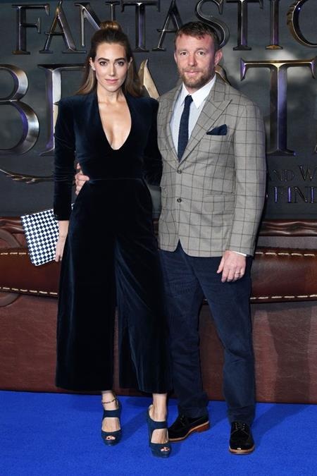 Dàn sao “bự” hội tụ trong lễ ra mắt bom tấn “Fantastic beasts” - 7 … Guy Ritchie cùng Jacqui Ainsley…