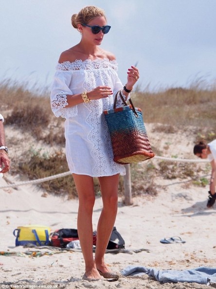 Các điểm đến “hot” nhất 2017 theo kỳ nghỉ yêu thích của sao hạng A - 7