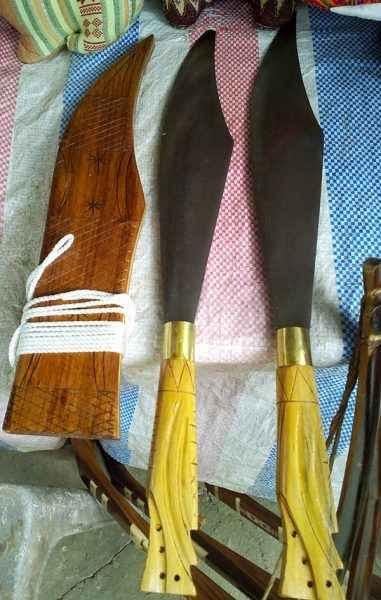 "Kiếm sát thương" không còn bày bán ở Bản Lác - Mai Châu - 2
Các loại dao, đao, kiếm từng được bầy bán công khai ở Bản Lác (Mai Châu) suốt một thời gian dài