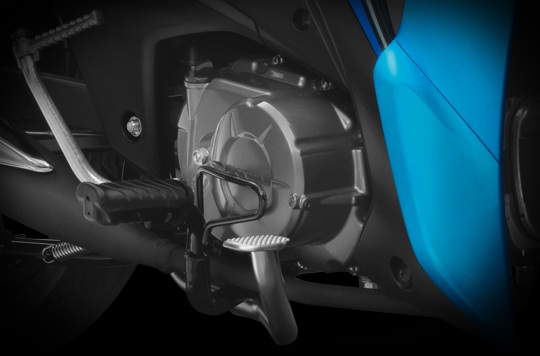 Honda Việt Nam giới thiệu Wave 110 RSX mới - 4
Wave 110 RSX FI mới được giới thiệu là tiết kiệm nhiên liệu hơn phiên bản phun xăng điện tử trước 7% và phiên bản chế hòa khí 20% (theo số liệu nghiên cứu nội bộ của Honda).