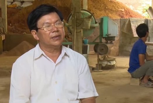 Độc đáo với bếp đốt lửa siêu tiết kiệm nhiên liệu, thân thiện với môi trường - 1
Tác giả sáng chế Lê Hồng
