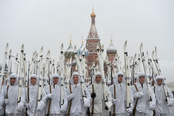 Hình ảnh diễu hành kỷ niệm 75 năm cuộc duyệt binh lịch sử năm 1941 - 11