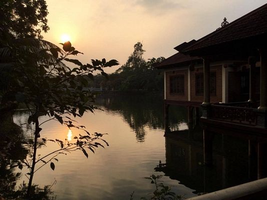 Nơi đây hoàng hôn yên tĩnh… - 12