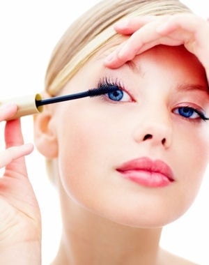 5 tuyệt chiêu giữ lớp trang điểm được lâu - 4 5 tuyệt chiêu giữ lớp trang điểm được lâu - 4