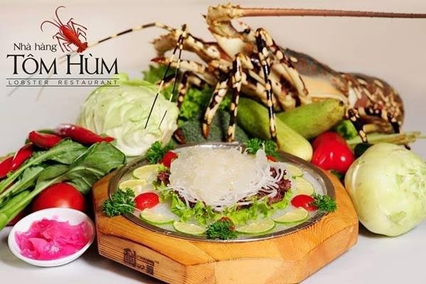 Đón Giáng sinh ấm áp bên bàn tiệc tôm hùm trong biệt thự Pháp - 5 Đón Giáng sinh ấm áp bên bàn tiệc tôm hùm trong biệt thự Pháp - 5