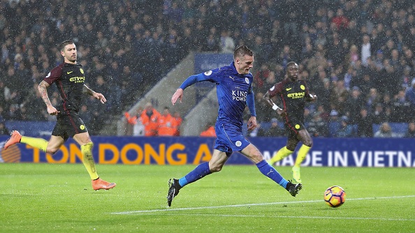 
Vardy là người hùng của trận đấu này với một cú hat-trick
