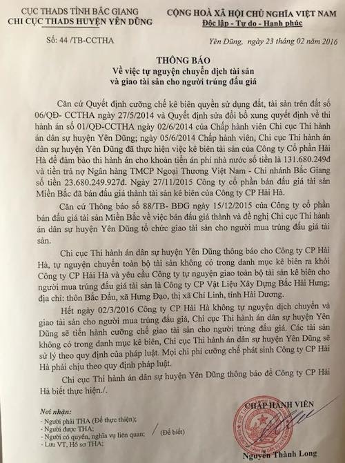 Bộ Tư pháp kiến nghị xử lý sai phạm vụ thi hành án chống lệnh Toà Cấp cao tại Bắc Giang - 4
Văn bản lập lờ đánh lận con đen của Chi cục Thi hành án huyện Yên Dũng.