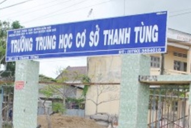 Kết luận sai phạm vụ hiệu trưởng bị tố mở cổng phụ để độc quyền bán hàng! - 1 Trường THCS Thanh Tùng, nơi xảy ra nhiều vụ “lùm xùm” gây dư luận địa phương thời ông Trần Vũ Cương còn làm Hiệu trưởng.