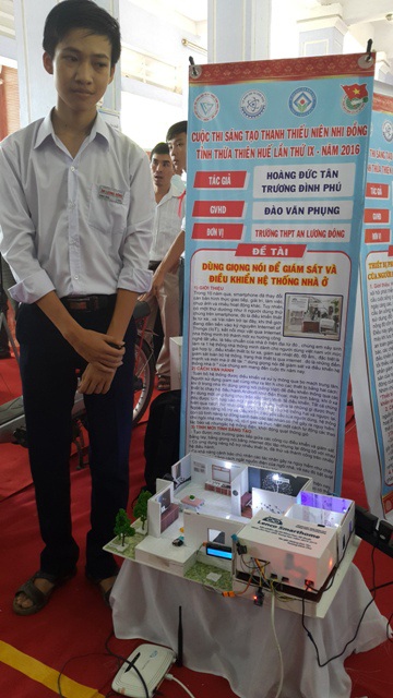 Học sinh chế tạo hệ thống “dùng giọng nói điều khiển và giám sát nhà ở” - 1 Học sinh chế tạo hệ thống “dùng giọng nói điều khiển và giám sát nhà ở” - 1