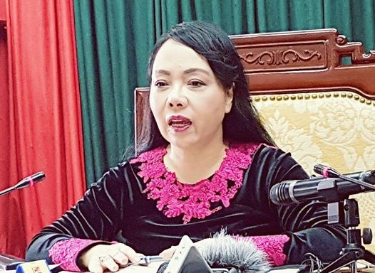 Bộ trưởng Bộ Y tế: Tôi chưa hài lòng với chất lượng phục vụ! - 2 Dù ngành y đã có nhiều nỗ lực thay đổi về thái độ, phong cách phục vụ, nhưng Bộ trưởng Bộ Y tế cho biết, bà vẫn chưa hoàn toàn hài lòng, vì vẫn có hiện tượng cán bộ y tế khiếm nhã với người bệnh. Ảnh: H.Hải