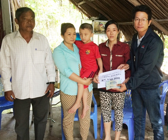 Gần 88 triệu đồng đến với em Nguyễn Đức Trung - 3 Gần 88 triệu đồng đến với em Nguyễn Đức Trung - 3
