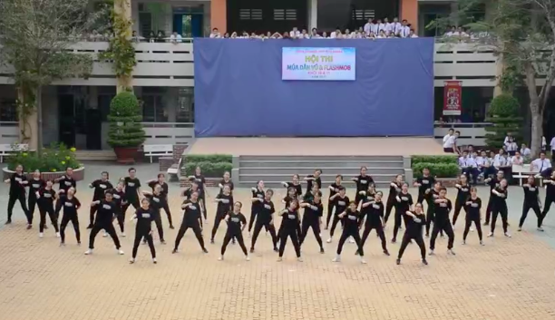 Mãn nhãn với màn vũ đạo chuyên nghiệp của học sinh Sài Gòn - 1 Mãn nhãn với màn vũ đạo chuyên nghiệp của học sinh Sài Gòn - 1