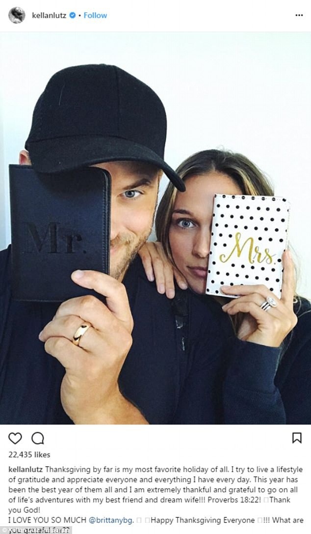 
Kellan Lutz khoe ảnh kết hôn với người mẫu Brittany Gonzales trêng trang cá nhân ngày 23/11 vừa qua. Anh gọi Brittany Gonzales là người bạn tốt và người vợ tuyệt vời.
