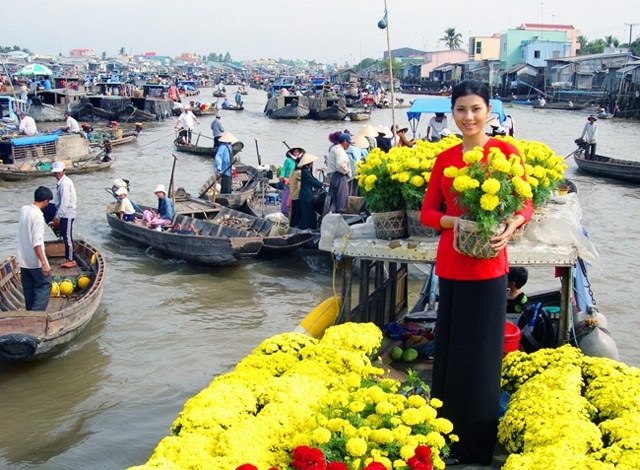 Báo nước ngoài gợi ý đến chợ nổi Việt Nam để nghỉ đông - 1 Chợ nổi Cái Bè, Tiền Giang. Ảnh Internet