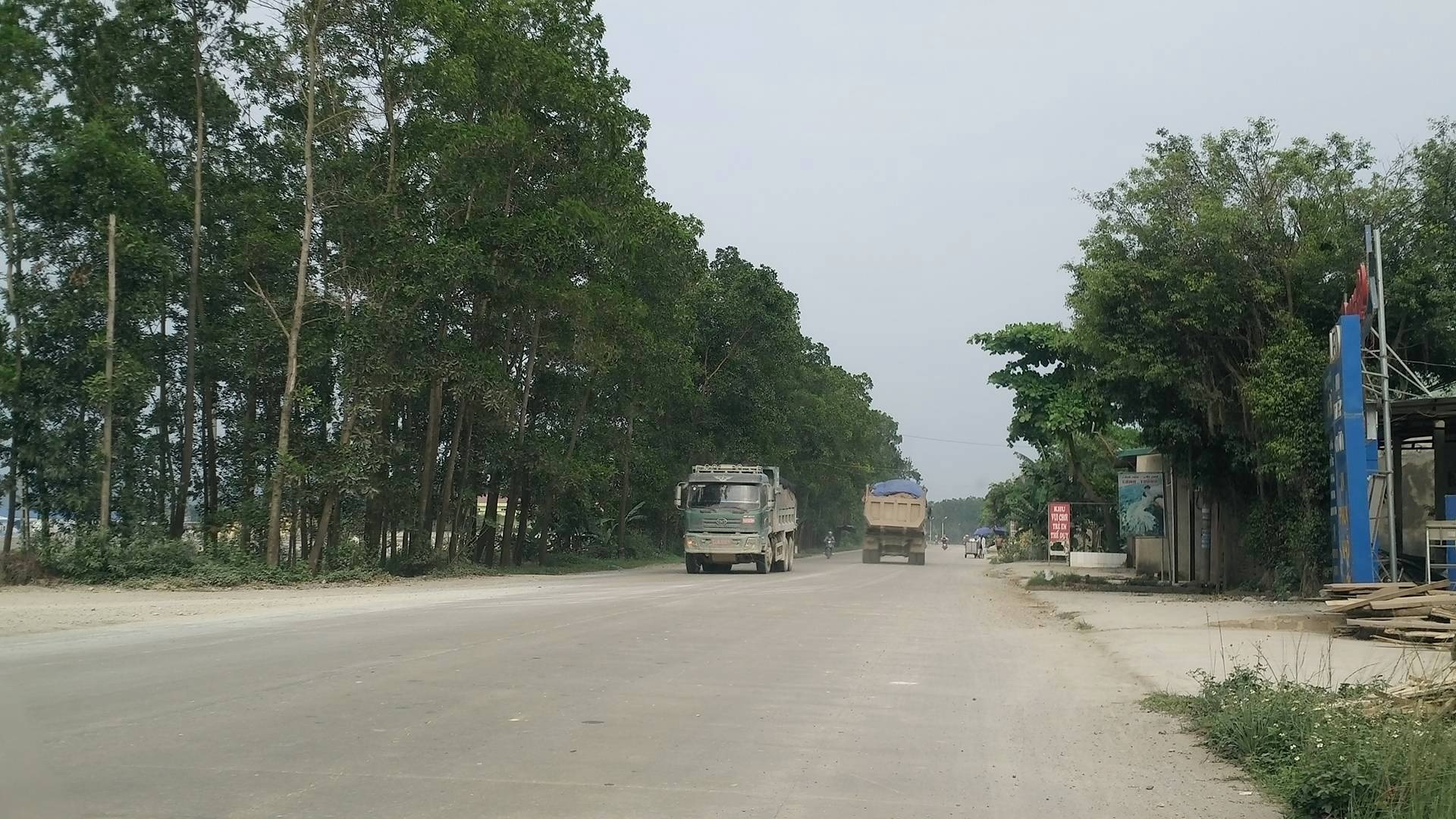 Ninh Bình: “Tập đoàn” xe quá tải tung hoành, tỉnh lộ “gồng mình” chống đỡ! - 11 Ninh Bình: “Tập đoàn” xe quá tải tung hoành, tỉnh lộ “gồng mình” chống đỡ! - 11