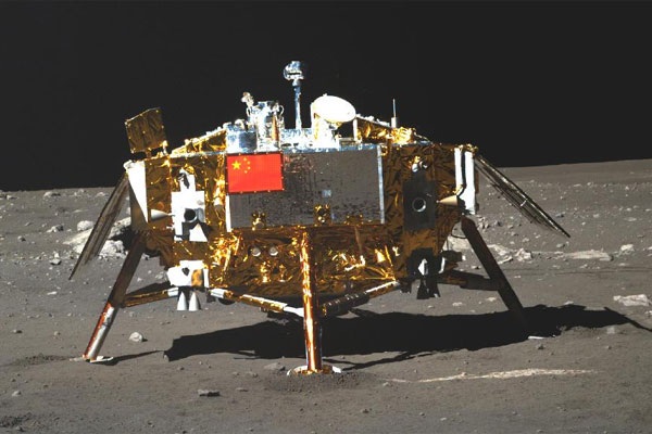 Trung Quốc lên kế hoạch trồng khoai tây, nuôi sâu trên mặt trăng - 1 Trung Quốc lên kế hoạch trồng khoai tây, nuôi sâu trên mặt trăng - 1