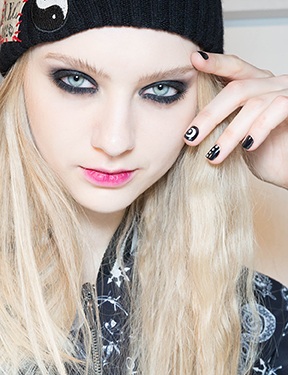 Những mẫu sơn móng hot nhất năm 2017 - 1