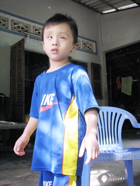 “Mẹ ơi, con muốn sáng mắt !” - 4 “Mẹ ơi, con muốn sáng mắt !” - 4