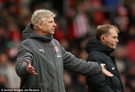 
Đội bóng của Wenger đang thi đấu rất kém cỏi
