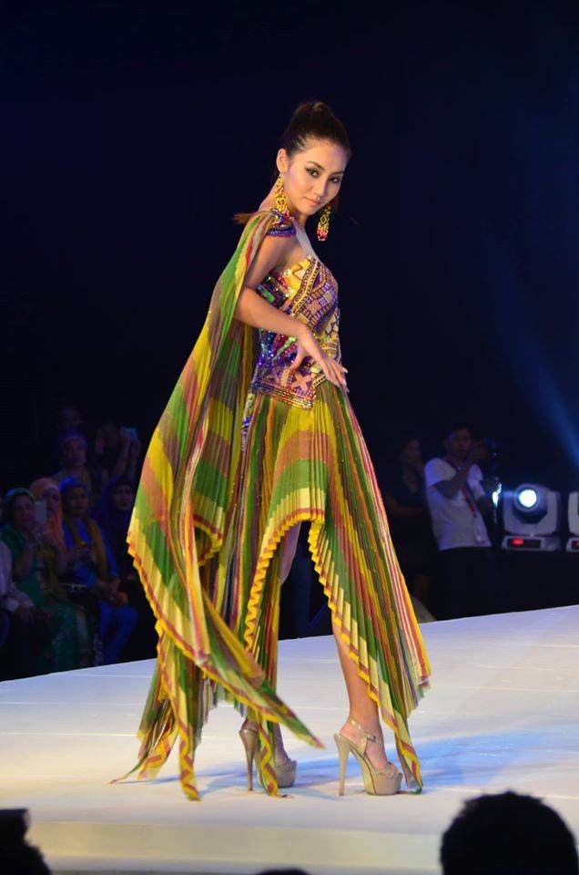 Ngắm các mỹ nhân Hoa hậu Hoàn vũ 2016 trình diễn thời trang - 31 Ngắm các mỹ nhân Hoa hậu Hoàn vũ 2016 trình diễn thời trang - 31