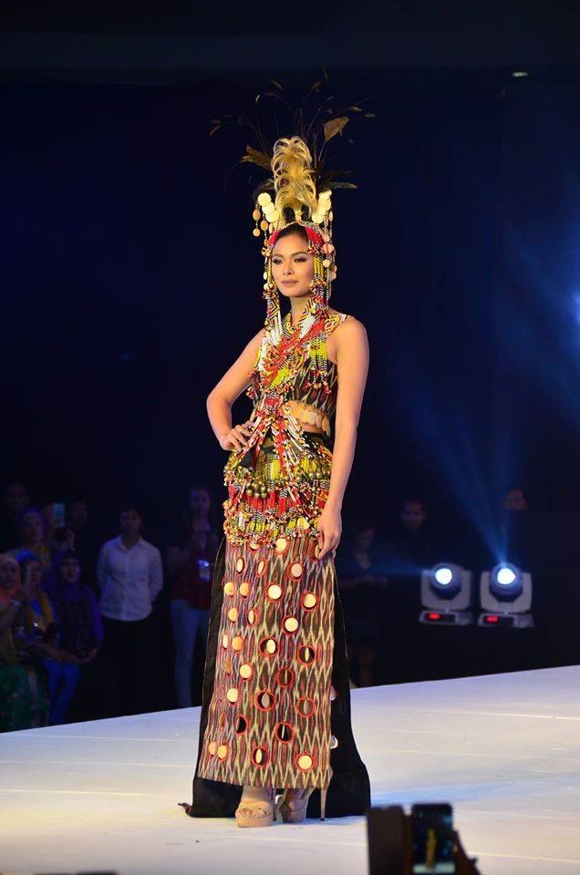Ngắm các mỹ nhân Hoa hậu Hoàn vũ 2016 trình diễn thời trang - 70 Ngắm các mỹ nhân Hoa hậu Hoàn vũ 2016 trình diễn thời trang - 70