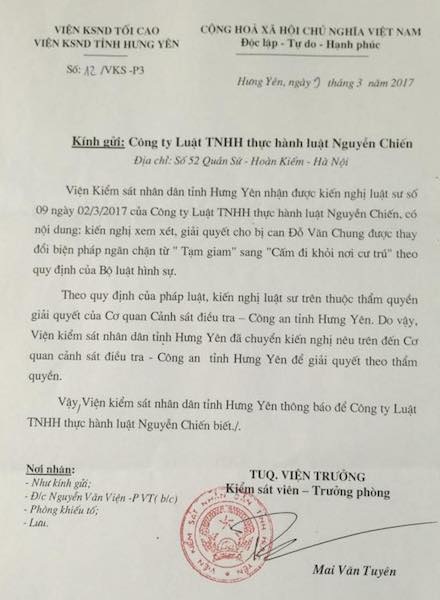 VKSND tỉnh Hưng Yên quy kết sai tội, bị can bị bắt tạm giam gần 3 năm! - 2
VKSND tỉnh Hưng Yên cho biết việc thay đổi biện pháp ngăn chặn với bị can Đỗ Văn Chung thuộc thẩm quyền của Cơ quan CSĐT Công an tỉnh Hưng Yên.