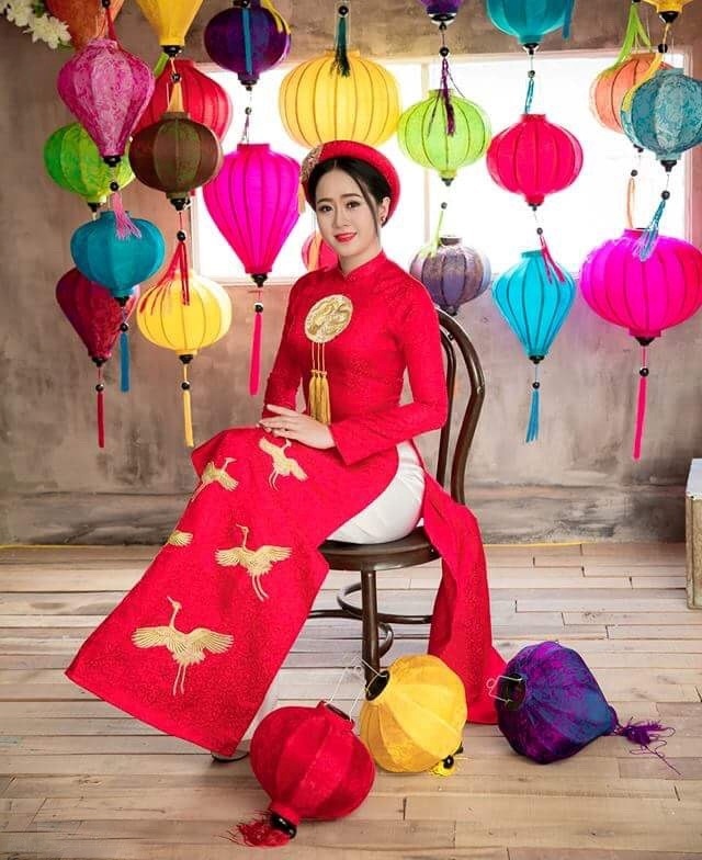 Cận cảnh những người đẹp vào bán kết Hoa khôi Nam Bộ 2017 - 18 Lê Thị Mai Nhi (SN 1997, Tiền Giang).