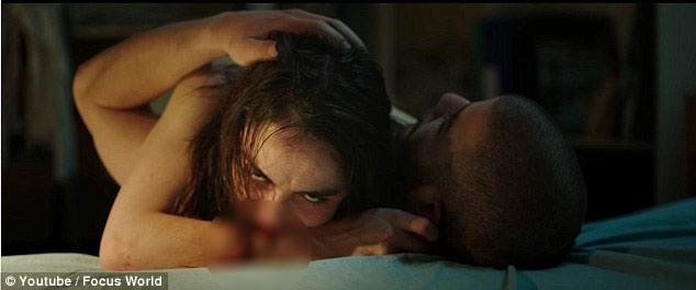 Phim kinh dị khiến người xem bị ngất vừa tung trailer - 1 Trong phim có nhiều cảnh nóng, cảnh bạo lực khiến người xem không đủ độ “vững” tâm lý sẽ cảm thấy rất khó để xem trọn vẹn bộ phim đến cảnh cuối cùng.