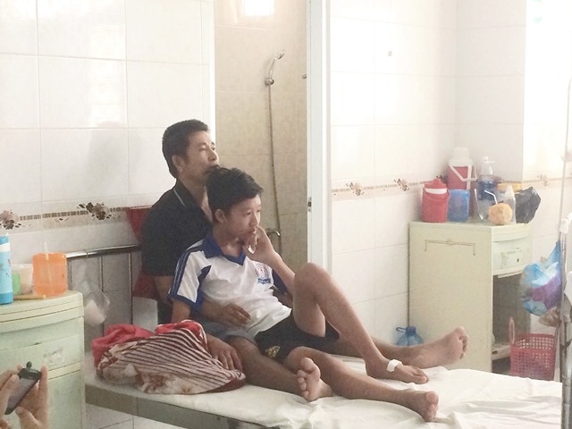Đồng bằng sông Cửu Long: Sốt xuất huyết tăng đột biến - 2 Thời gian gấn đây nhiều trẻ ở độ tuổi 10 đến 15 bị sốt xuất huyết
