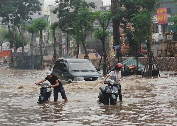 10 điều cần nhớ khi lái xe trong thời tiết mưa bão - 4 10 điều cần nhớ khi lái xe trong thời tiết mưa bão - 4