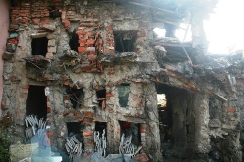 Căn nhà kỳ lạ của lão nông ở Quảng Nam được xây dựng trong nhiều năm đến nay vẫn chưa hoàn thành