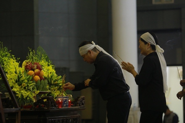 NSƯT Chí Trung: “Cả cuộc đời mẹ tôi chìm trong nỗi cô đơn” - 3 NSƯT Chí Trung: “Cả cuộc đời mẹ tôi chìm trong nỗi cô đơn” - 3