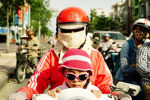 Góc nhìn hài hước của một “ông Tây” về cách chị em “chống nắng” - 4