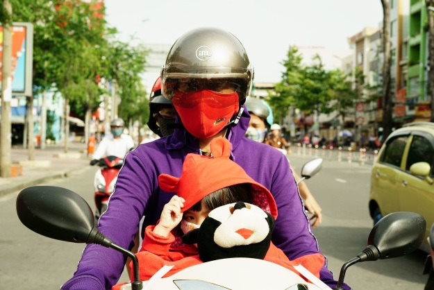 Góc nhìn hài hước của một “ông Tây” về cách chị em “chống nắng” - 5