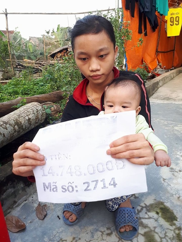 Bạn đọc báo Dân trí hỗ trợ bé Trần Văn Duy hơn 14 triệu đồng chạy chữa bệnh tật - 3 Người mẹ trẻ bày tỏ lời cảm ơn sâu nặng tới bạn đọc báo Dân trí đã quan tâm, sẻ chia với đứa con trai bệnh tật.