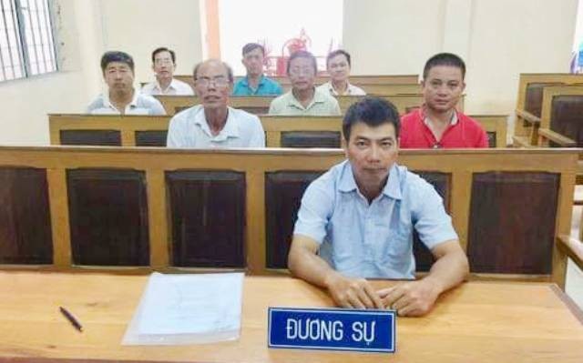 Thay đổi hình thức kỷ luật Đảng với nguyên Chủ tịch HĐQT Công ty cấp nước Cà Mau! - 2 Nhiều công nhân đã thắng kiện Công ty Cấp nước Cà Mau tại phiên tòa phúc thẩm.