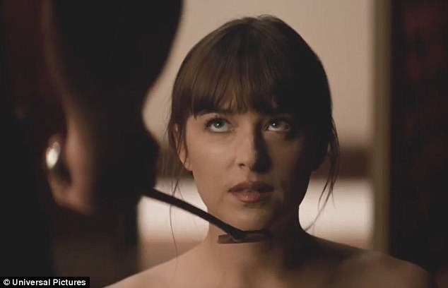 “50 sắc thái” phần cuối tung trailer đúng sinh nhật nhân vật Anastasia - 1 Dakota Johnson và Jamie Dornan trở lại với phần 3 của loạt phim “50 sắc thái”. Mới đây, teaser đầu tiên của phần 3 đã được tung ra, gây hồi hộp cho người xem.